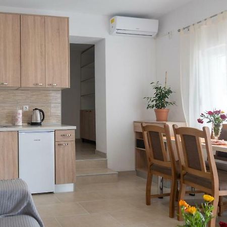Apartments Tri Mora Ражанац Экстерьер фото