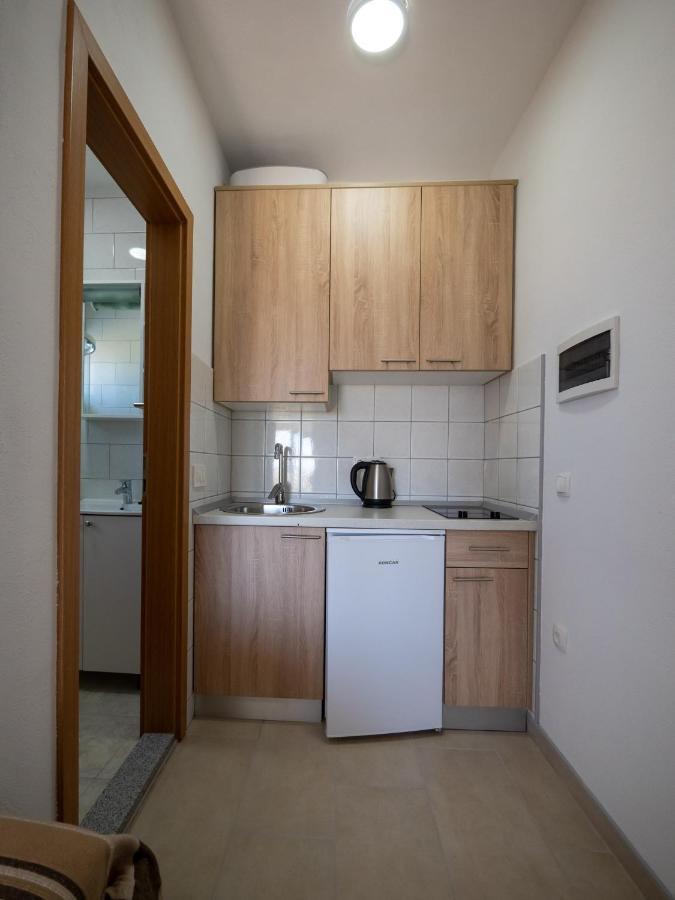 Apartments Tri Mora Ражанац Экстерьер фото