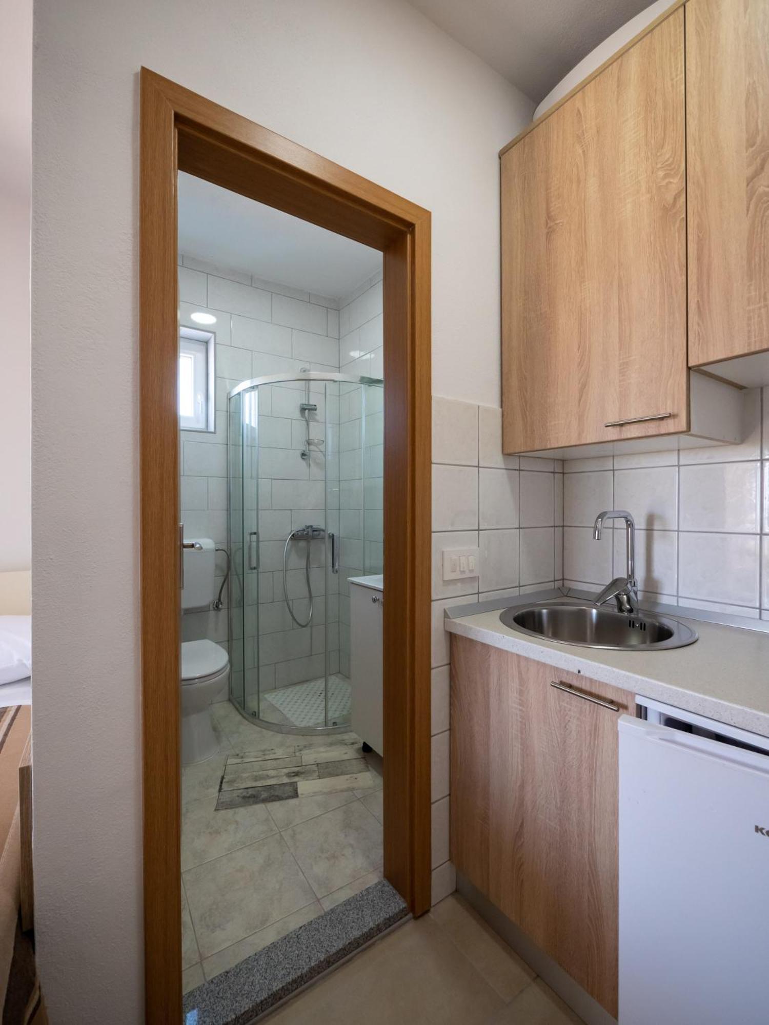 Apartments Tri Mora Ражанац Номер фото