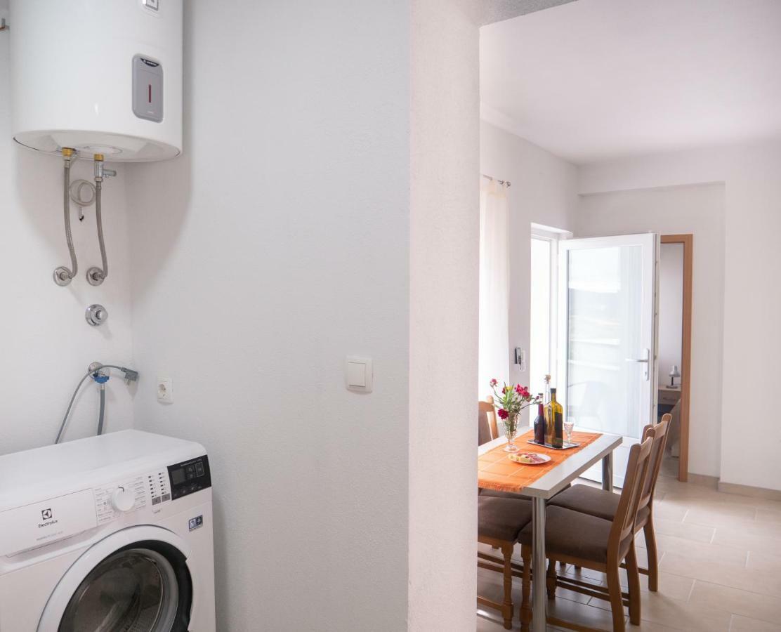 Apartments Tri Mora Ражанац Экстерьер фото