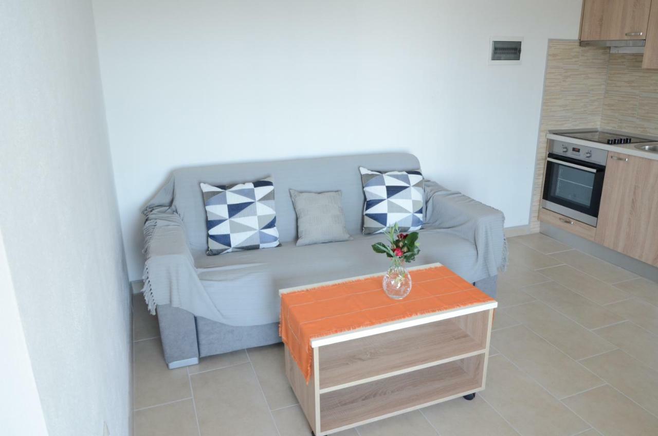 Apartments Tri Mora Ражанац Экстерьер фото